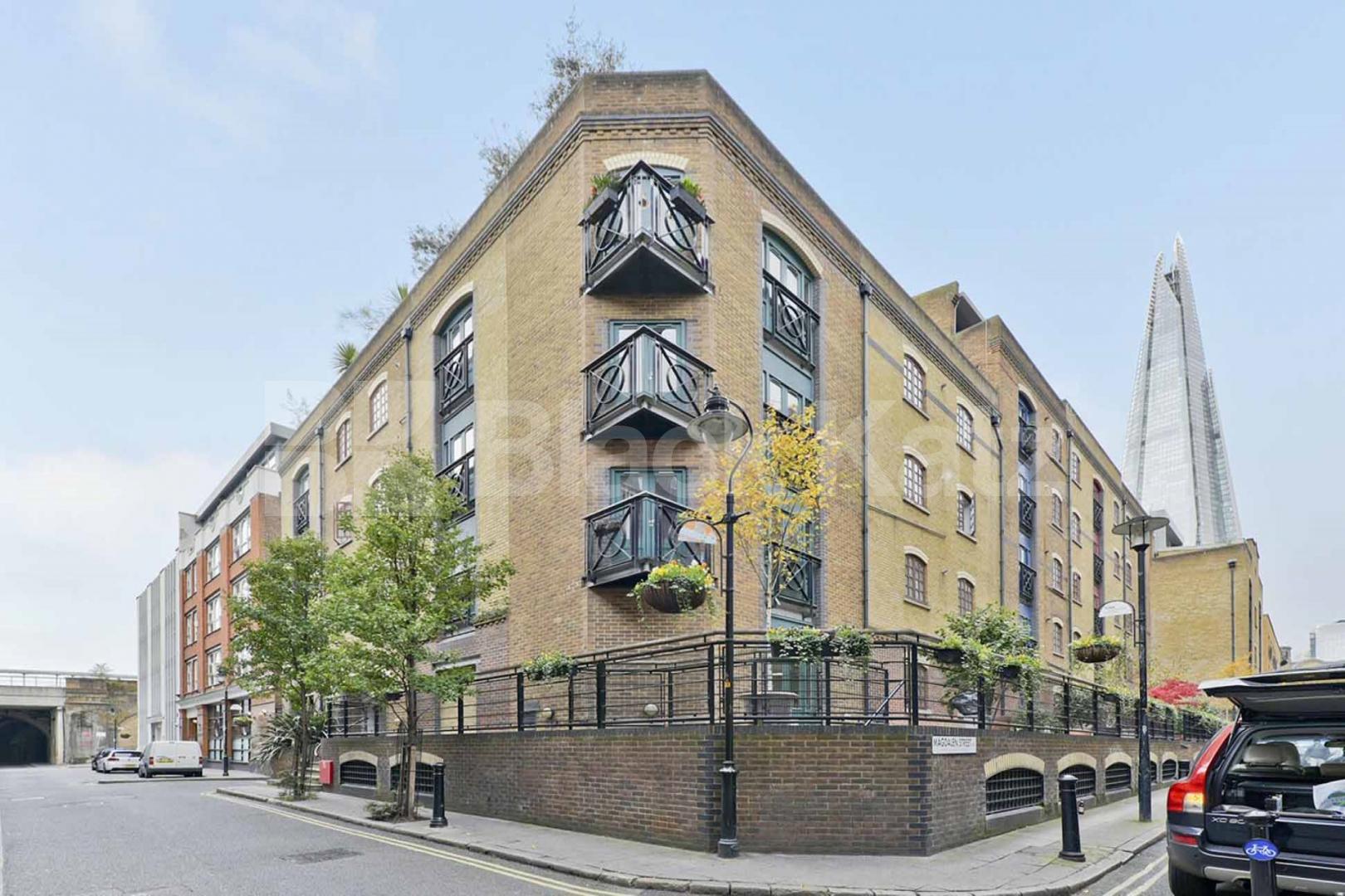 Bright and airy penthouse apartment near London Bridge Station Lion Court, Shand Street, London Bridge